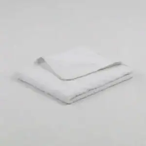 Bath Towel - 84% Cotton / 16% Polyester - 22" x 44", white